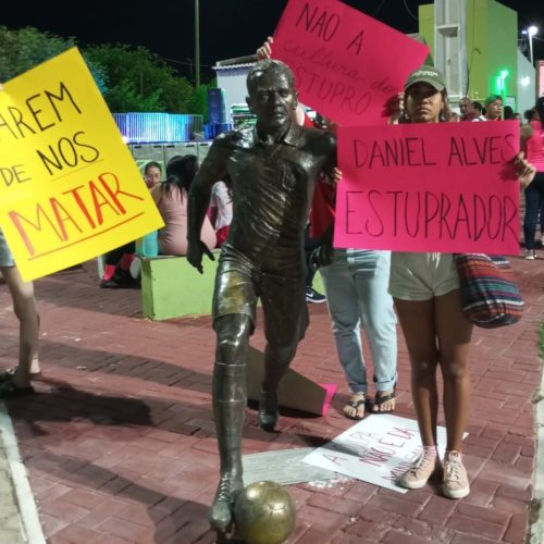 Manifestação do Ministério Público: Pedido de Remoção da Estátua de Daniel Alves na Bahia