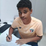 Waldisnei da Cunha Amorim comemora atleta da base do Uirapuru contratado pelo São Paulo FC