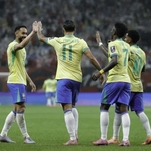 Brasil e Senegal se enfrentam em Londres neste sábado (15)
