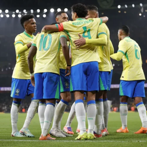 Seleção Brasileira supera Senegal por 2 a 0 em jogo amistoso na capital britânica de Londres