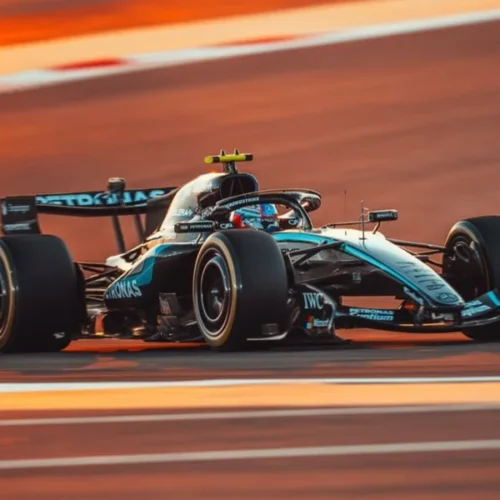 Desempenho impecável da Mercedes no Bahrein com Antonelli e Russell conquistando dobradinha no último dia de testes.