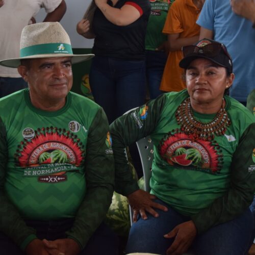 Concurso de frutas e comilança agitam Festival da Melancia em sua 20ª edição.