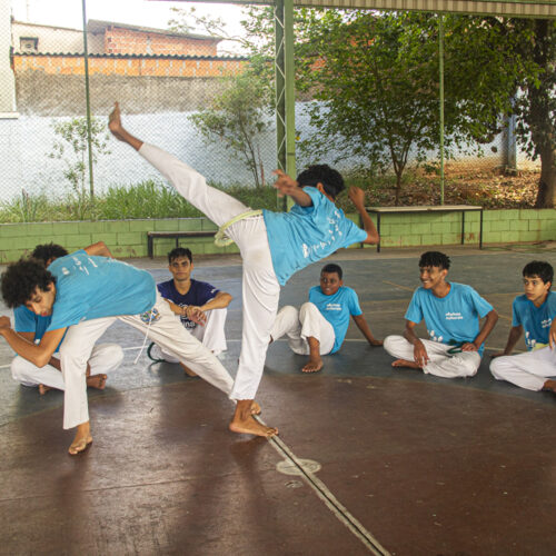 Projeto Oficinas Culturais oferece aulas gratuitas de capoeira em Hortolândia