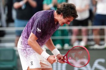 João Fonseca supera Djokovic e avança para as oitavas em Roland Garros