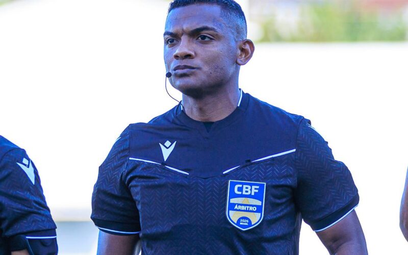 Daniel Alejandro Hidalgo Blanco, árbitro da FRF, comanda partida crucial na Série D