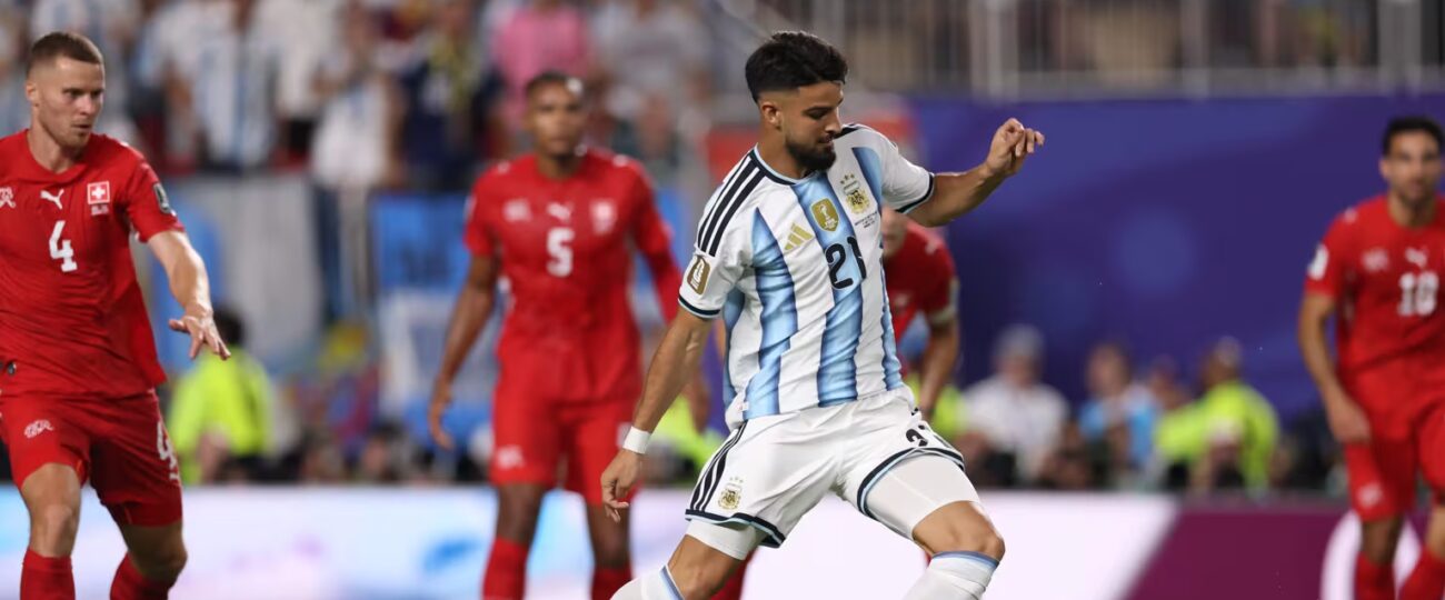 Flaco López se destaca como o último representante do Brasileirão na Copa do Mundo após eliminação de seleções da América do Sul