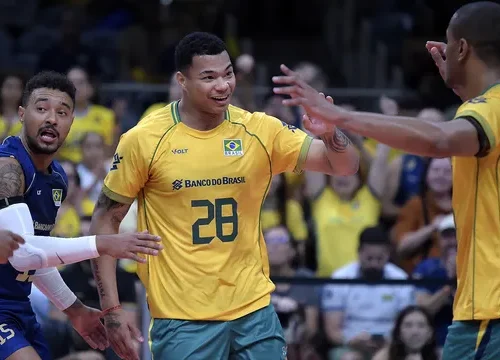 Brasil vence Argentina, conquista Sul-Americano de vôlei e garante vaga em Los Angeles 2028